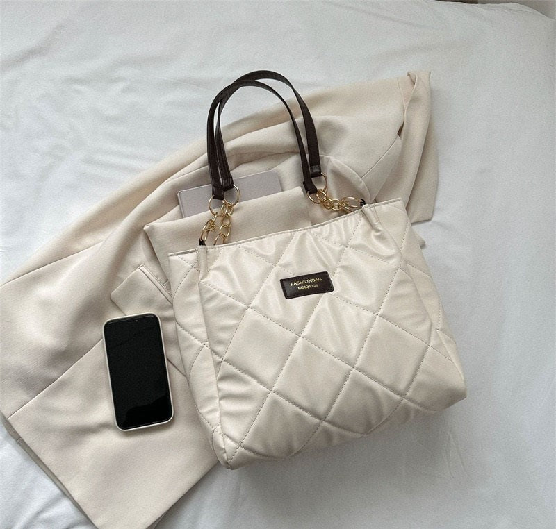 015- Crsnt BBM Large Plain Leather Bag HBGH