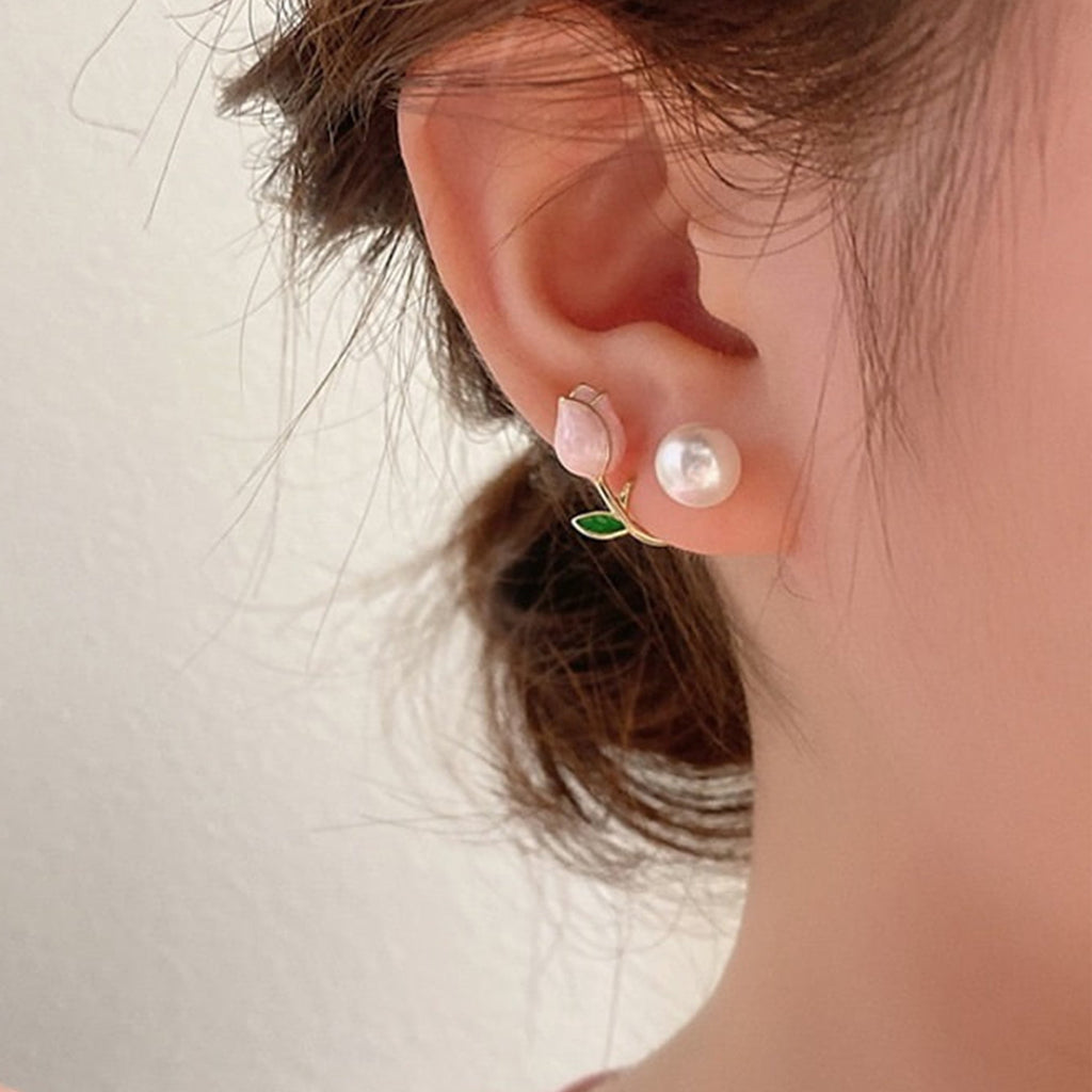 05 Pearl Flower Tops Pair