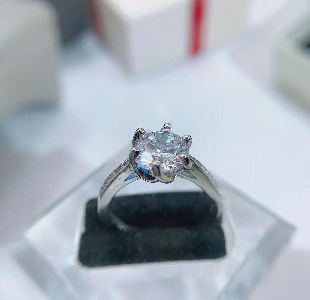 Crsnt Adjustable Oval Ring – Elegant Silver-Plated Ring for Women