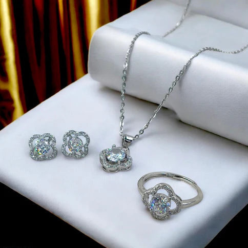 Clover Pendent Set