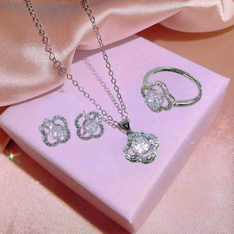 Clover Pendent Set