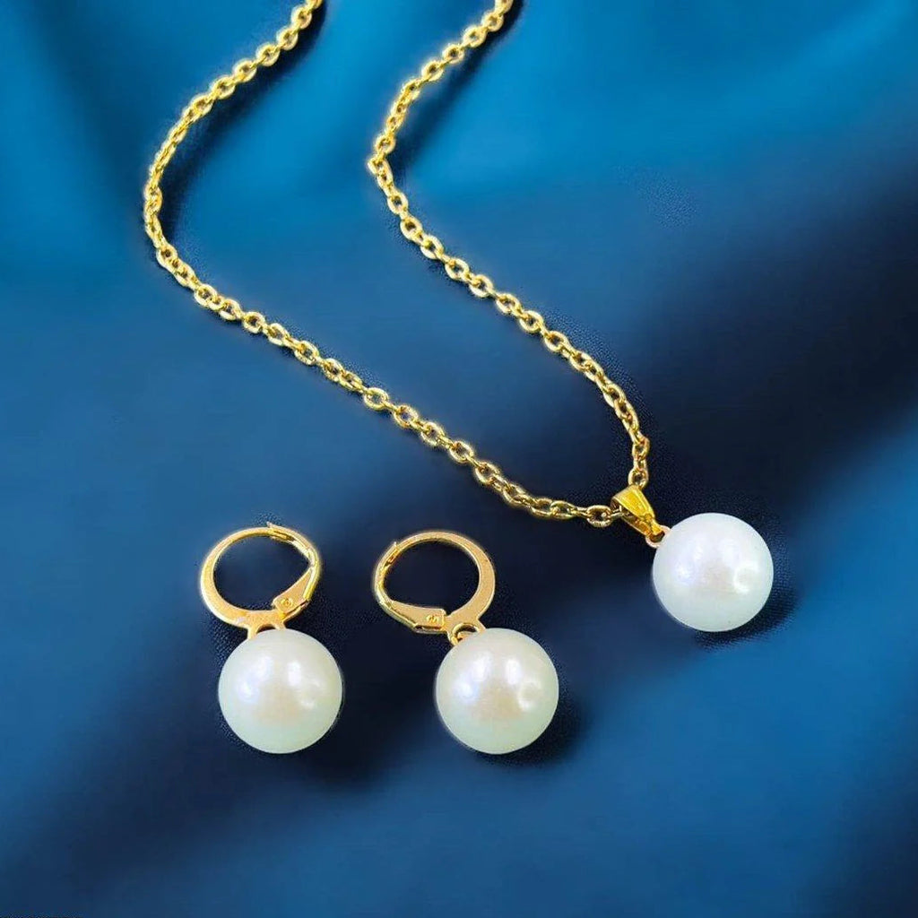 Pearl Drop Pendant Set