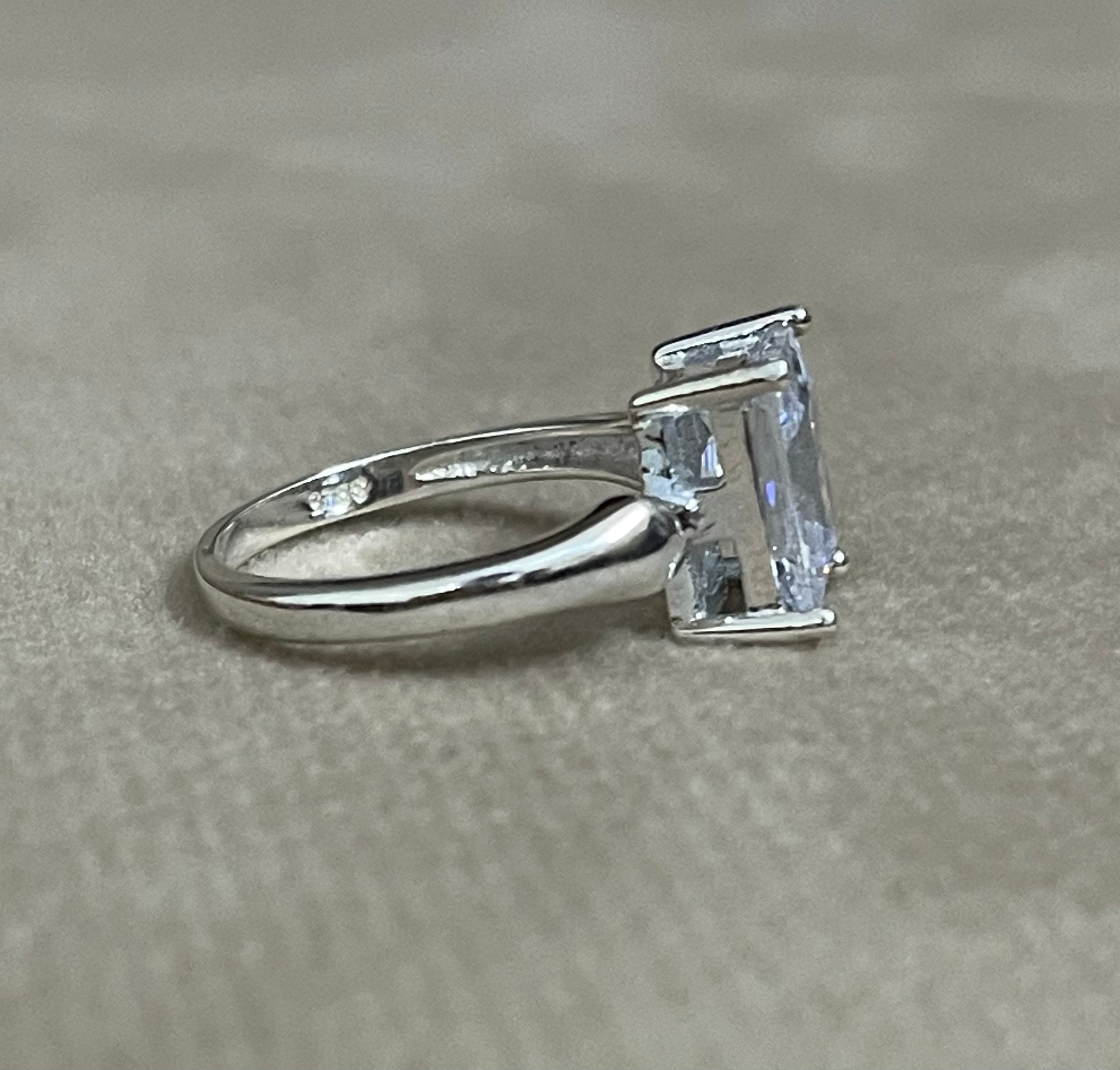 Silver Ring - 1018