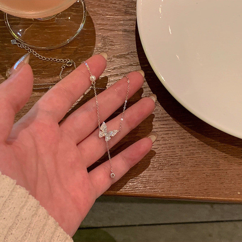 Beautiful Pearl and Butterfly Necklace