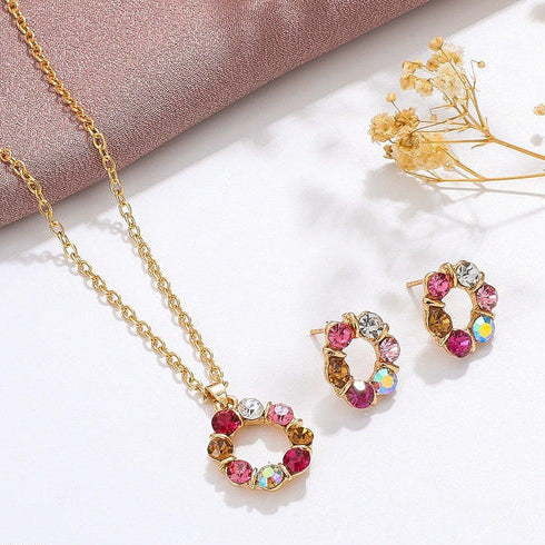 Circle Layered Round Pendent Set