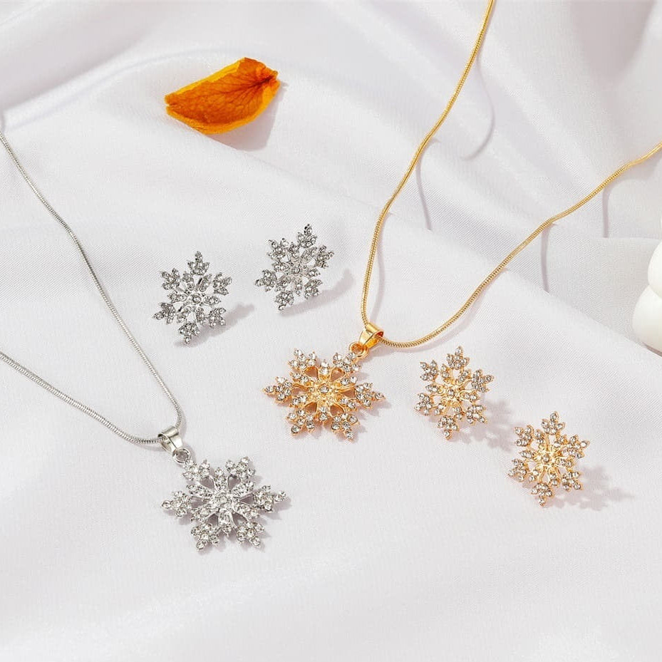 QWN Snow Pendant set Gold