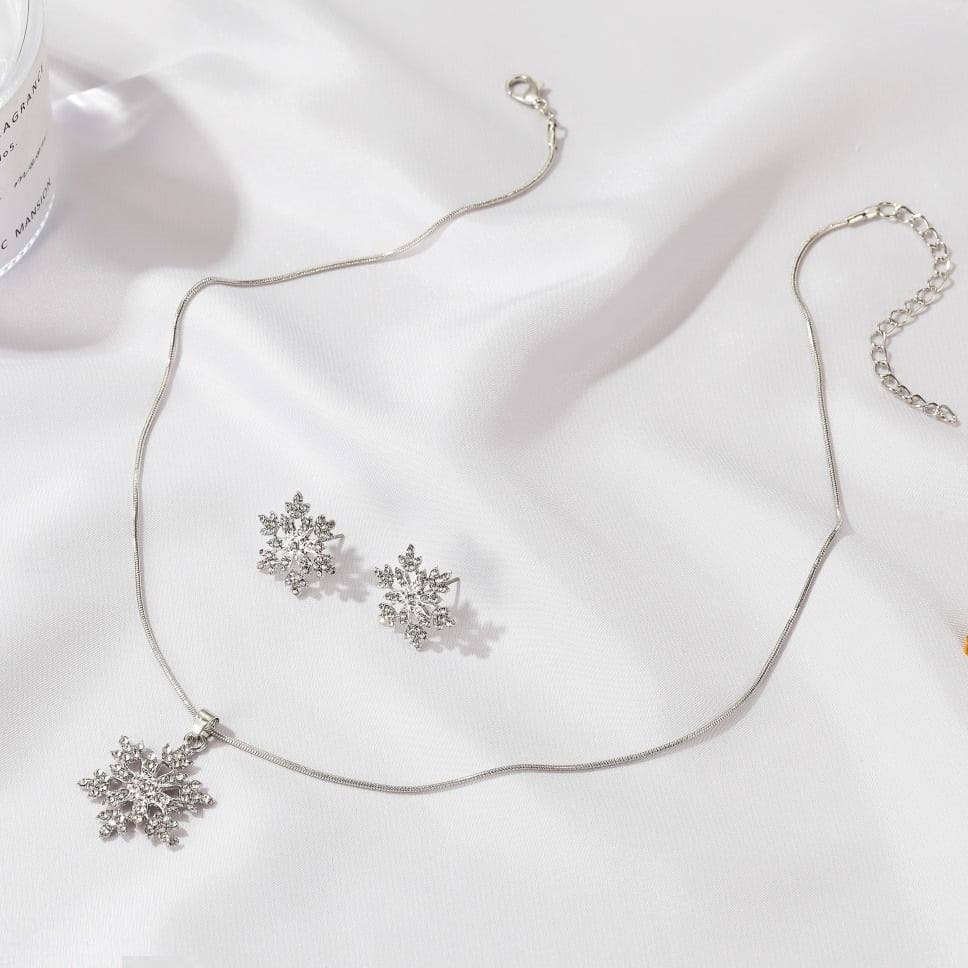 QWN Snow Pendant set