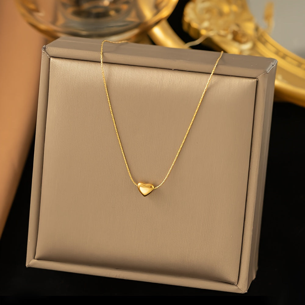 Exquisite Heart-Shaped Pendant Necklace Suitable for Women to Wear