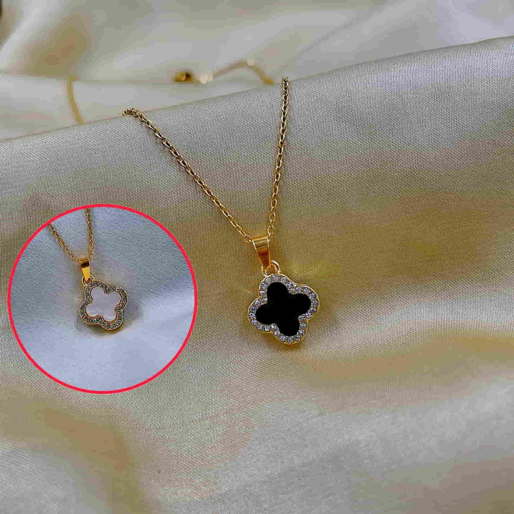 Elegent Clover Necklace